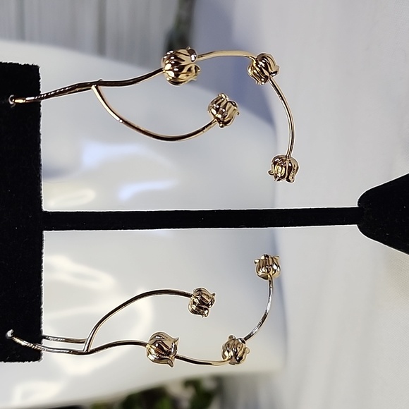 Gold Filled Wavy Flower Drop Earrings - Picture 5 of 8